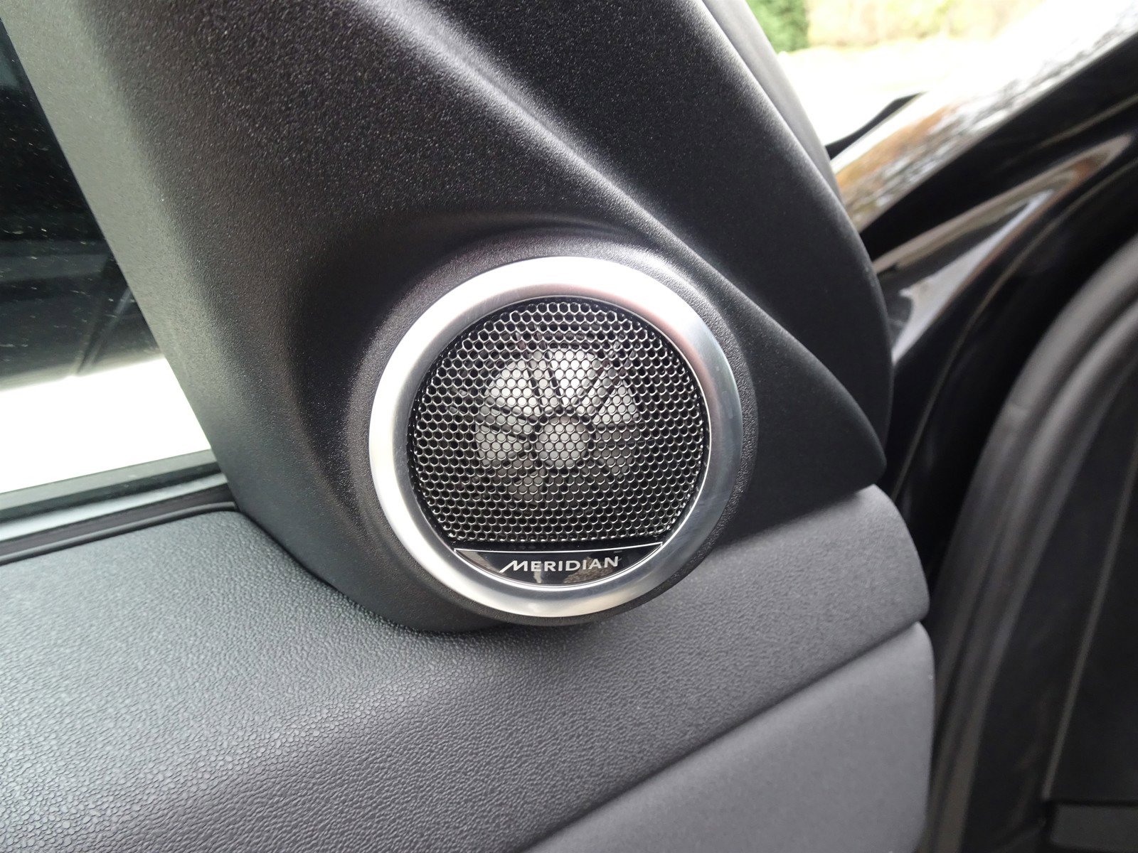 New 2025 Land Rover Range Rover Evoque S image 11