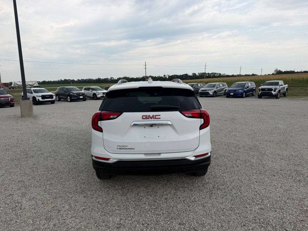 Used 2020 GMC Terrain SLT FWD image 4