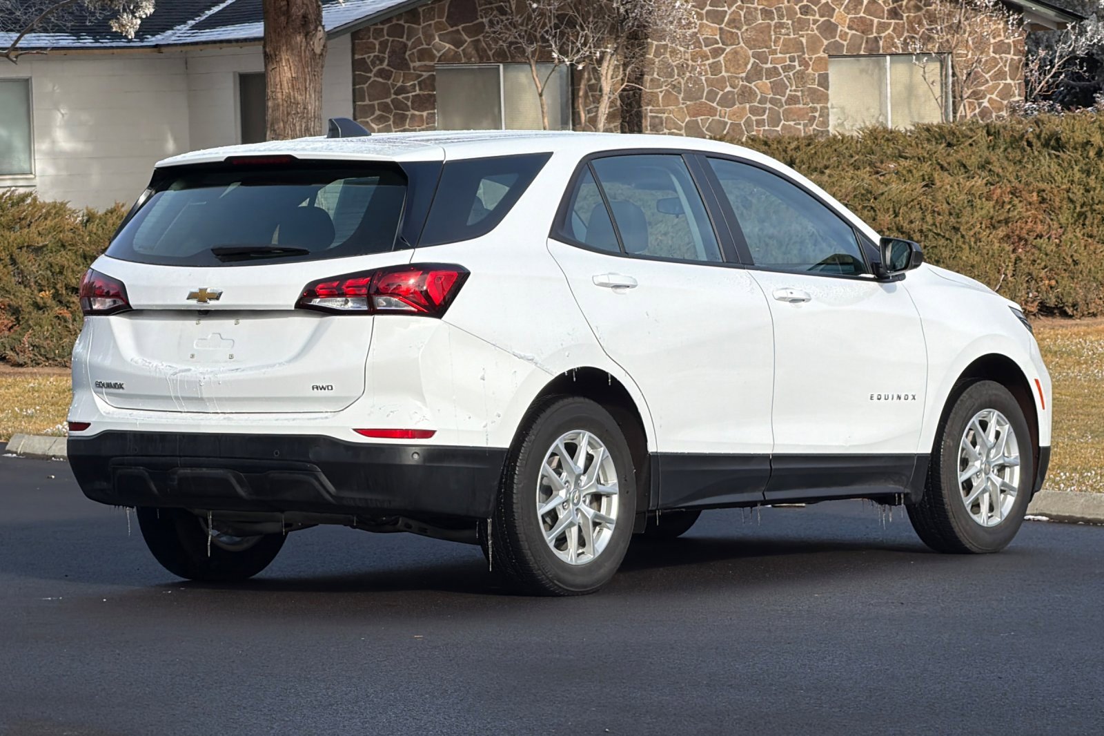 Used 2023 Chevrolet Equinox LS image 4