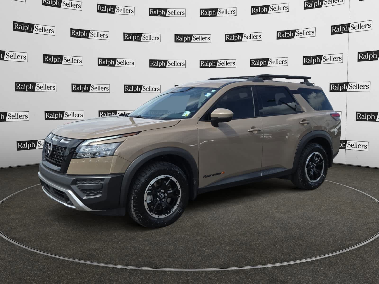 Used 2025 Nissan Pathfinder Rock Creek AWD/4WD image 2