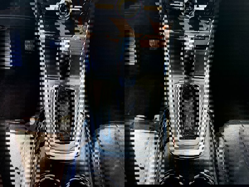 Used 2016 Ford Edge Titanium w/ Technology Package FWD image 21