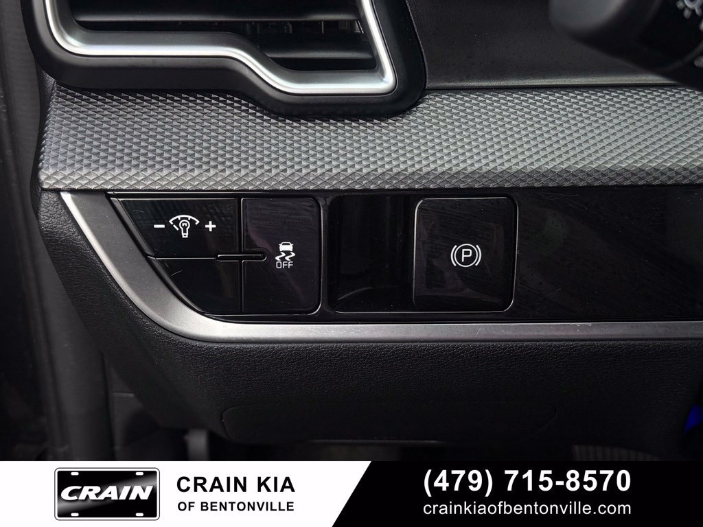 Certified 2024 Kia Sportage LX FWD image 12