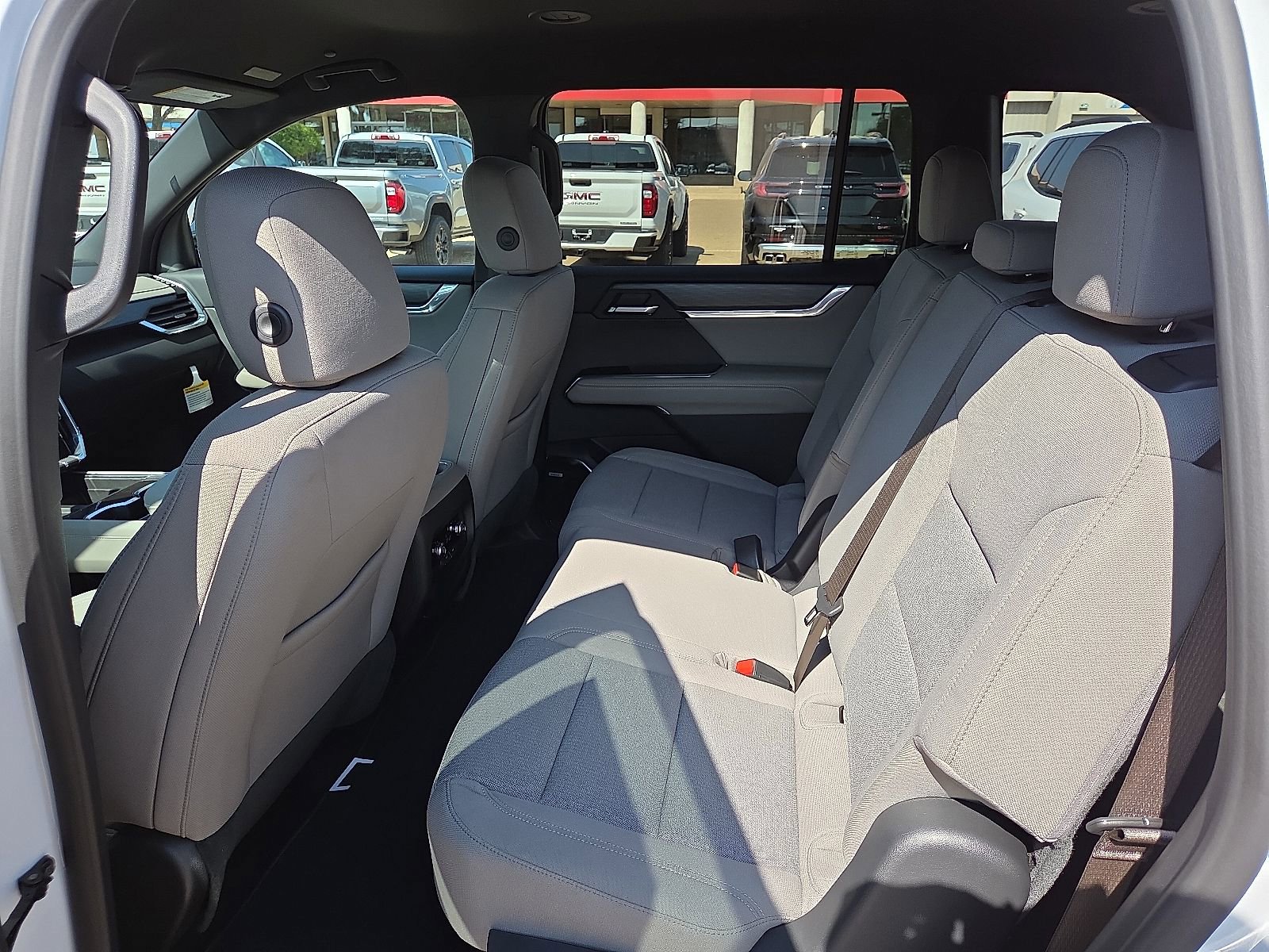 New 2026 GMC Acadia Elevation image 8