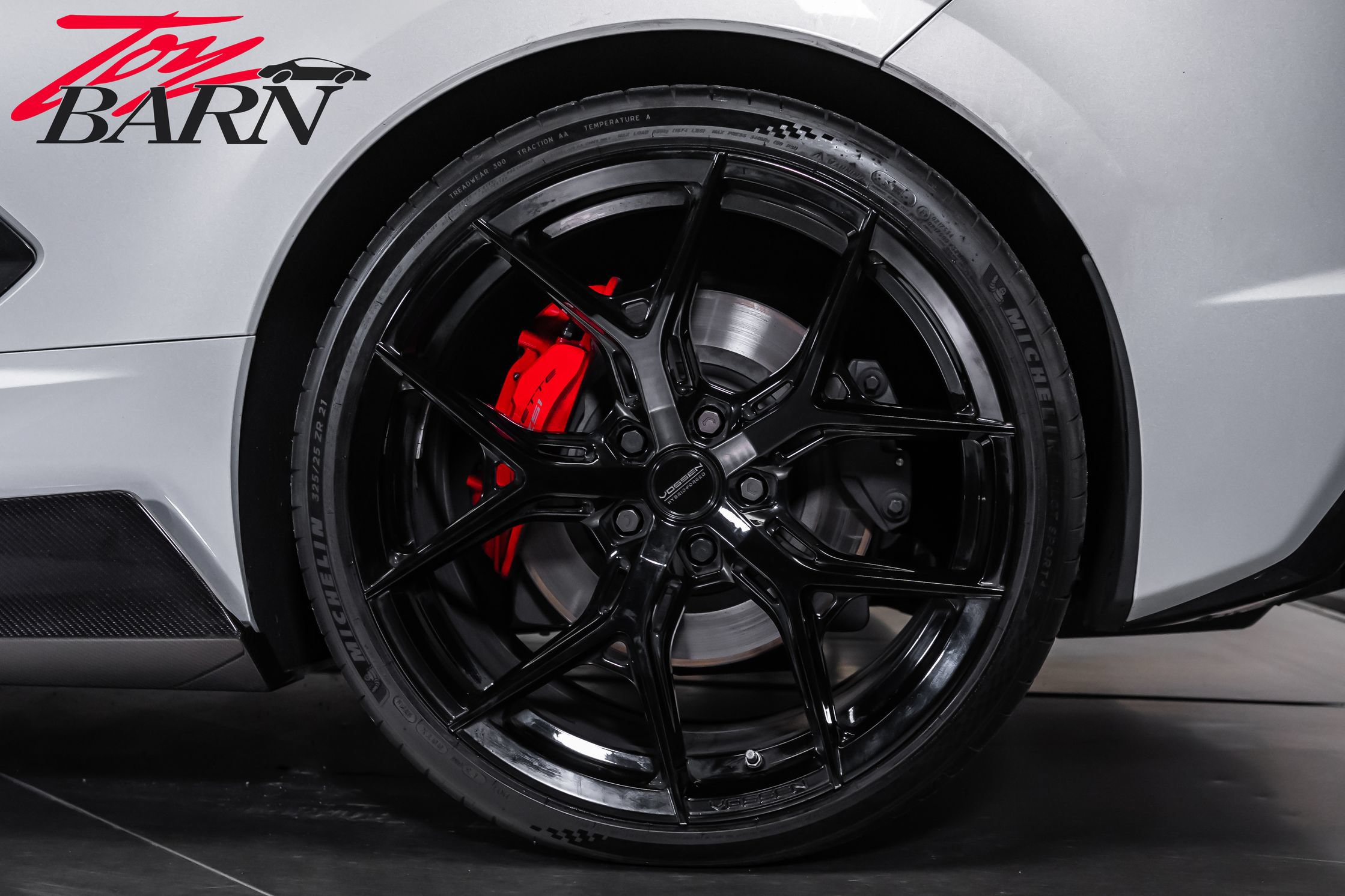 Used 2021 Chevrolet Corvette Stingray Premium Conv w/ Z51 Performance Package RWD image 27