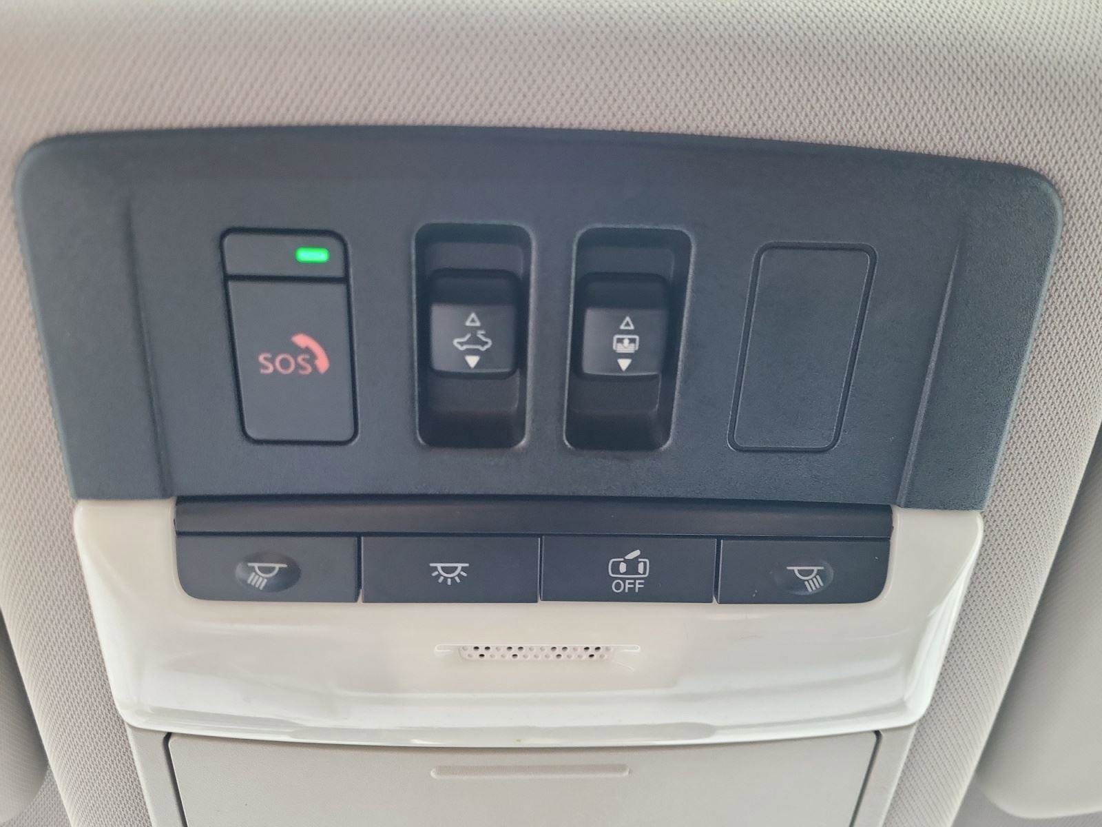 Used 2023 Nissan Rogue Platinum image 17