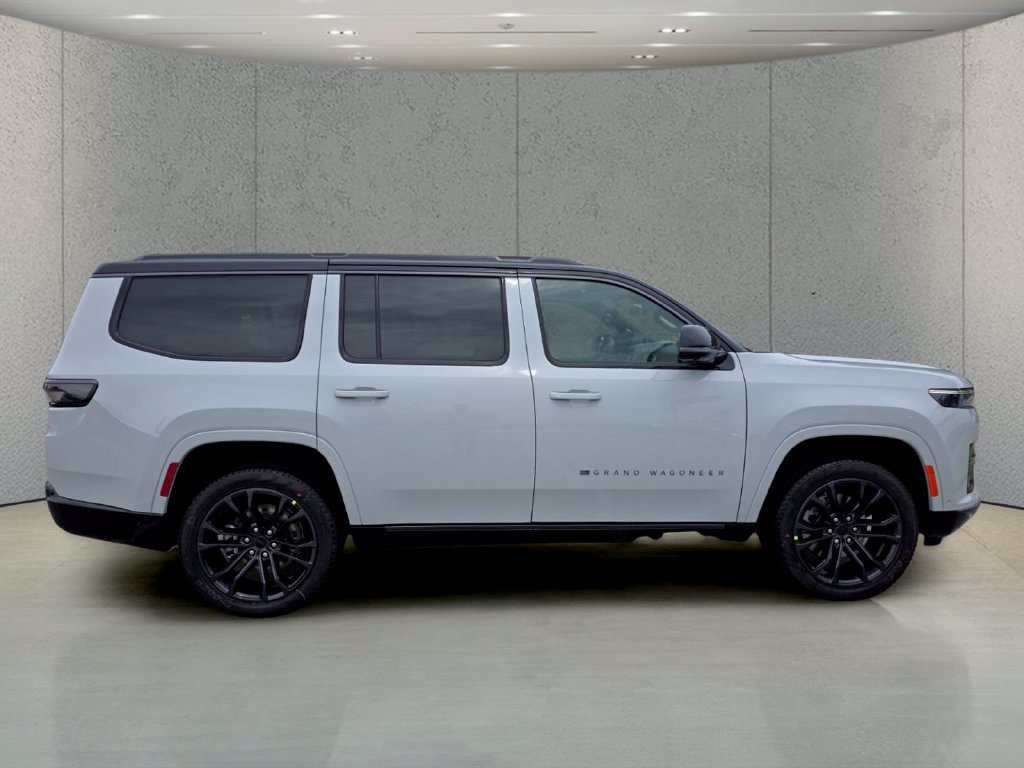 New 2027 Jeep Grand Wagoneer Summit AWD/4WD image 4