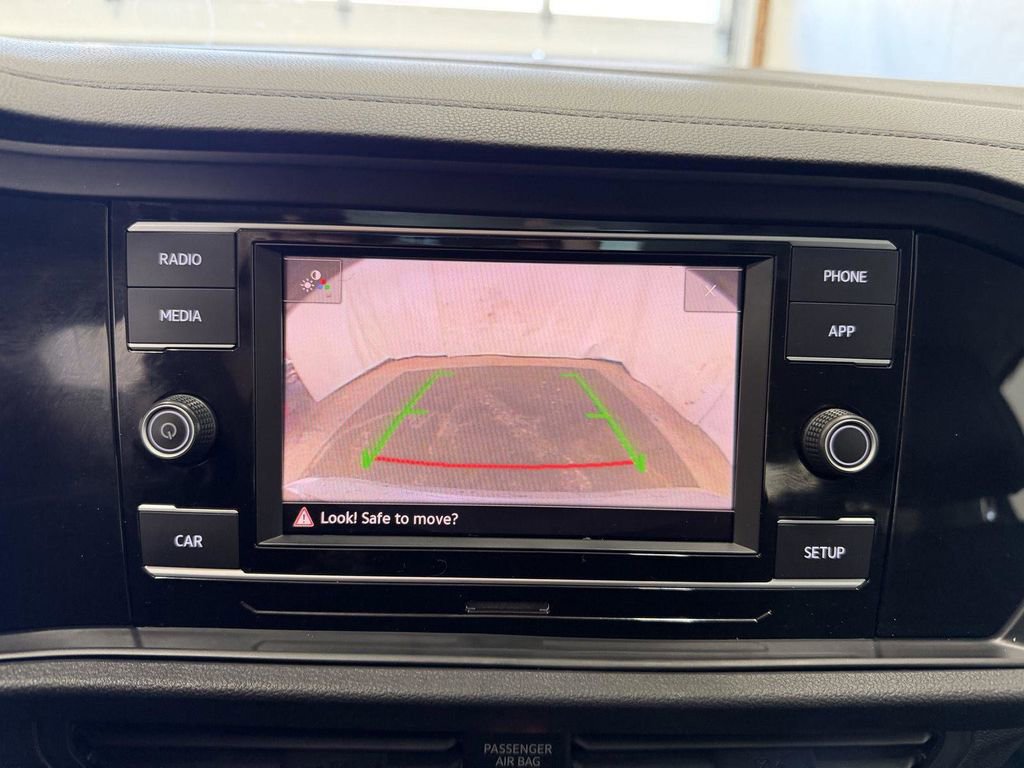 Used 2019 Volkswagen Jetta SE image 19