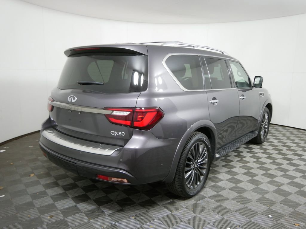 Used 2024 INFINITI QX80 Premium Select w/ Cargo Package image 3