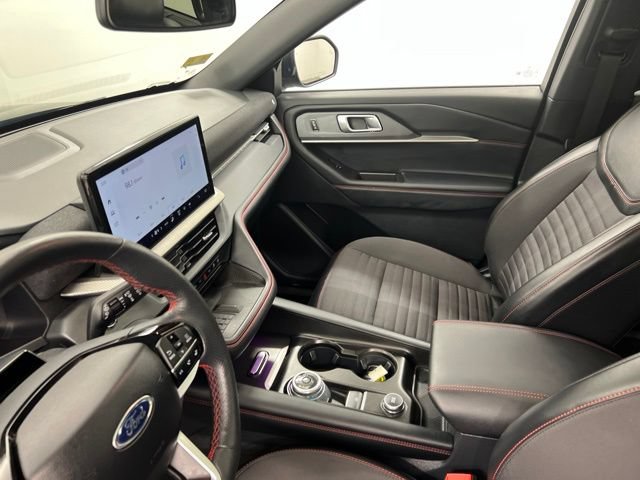 Used 2025 Ford Explorer ST-Line w/ Premium Package AWD/4WD image 23