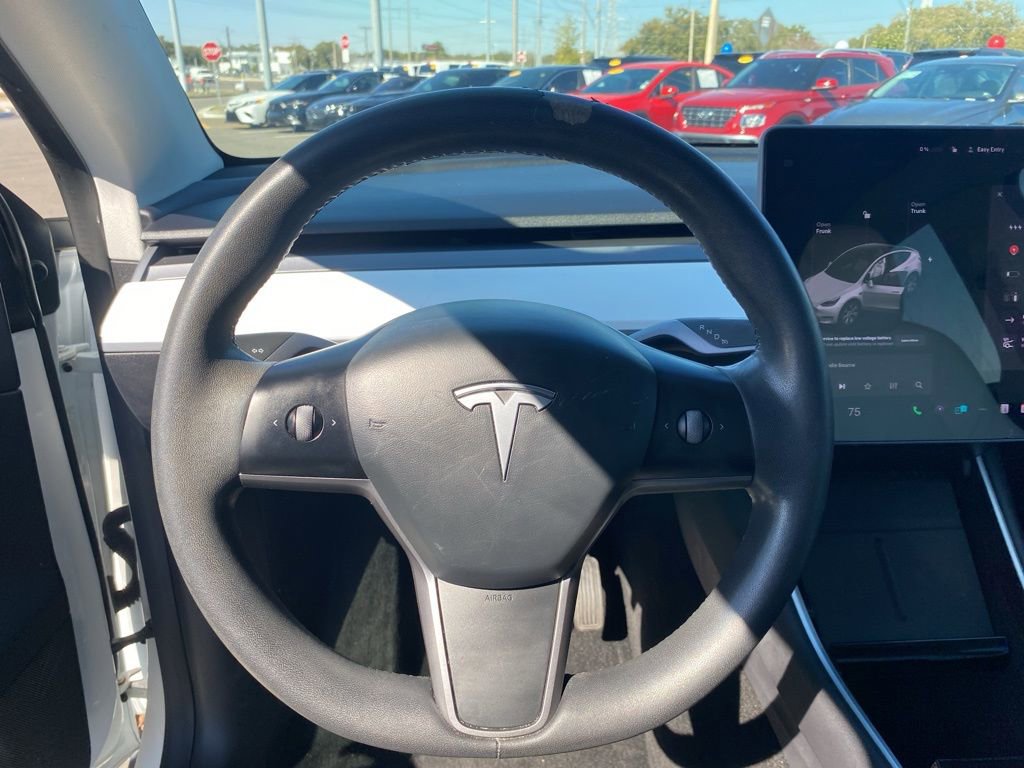 Used 2021 Tesla Model Y Long Range image 19