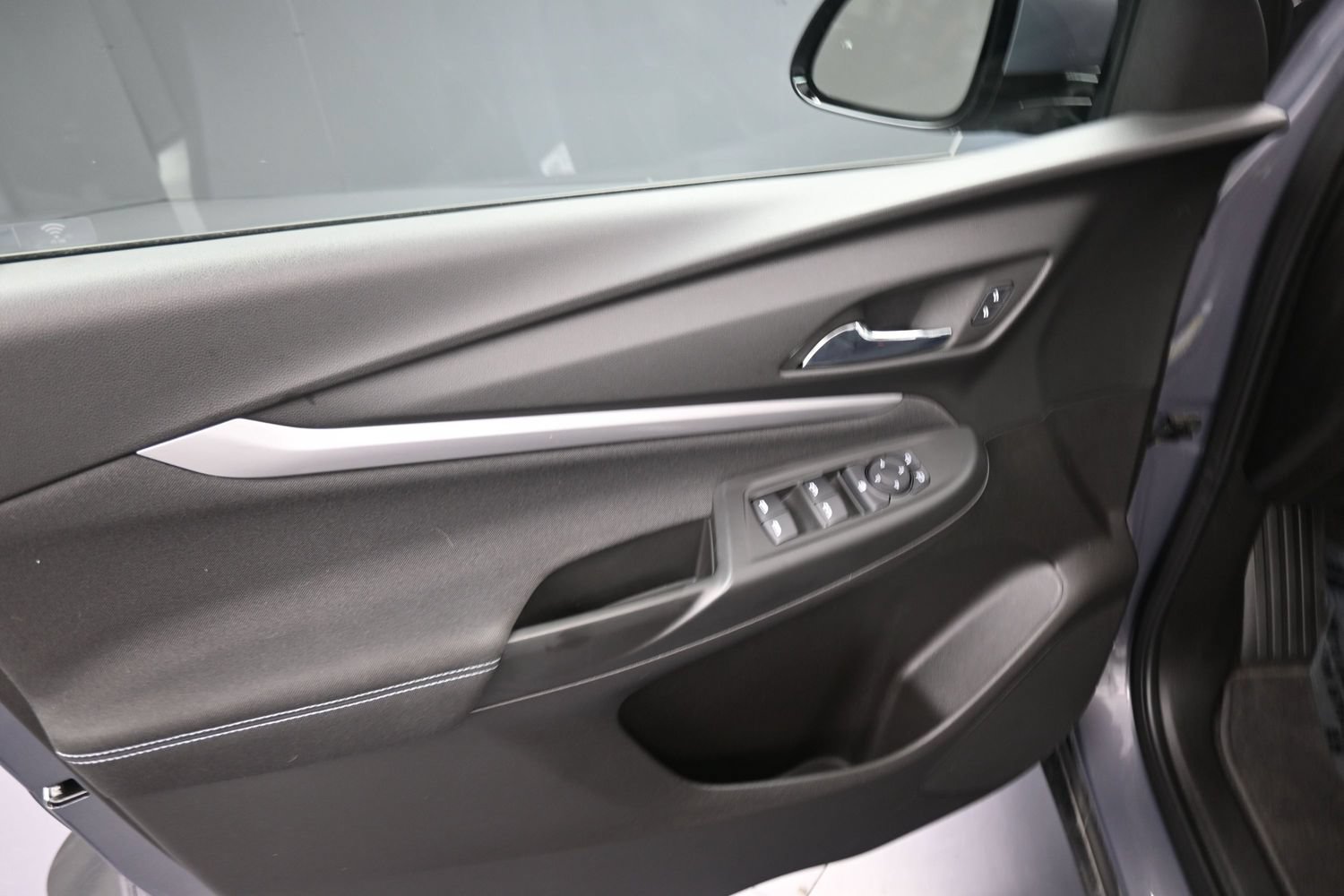 Used 2022 Chevrolet Bolt EUV LT w/ Driver Confidence Package FWD image 13