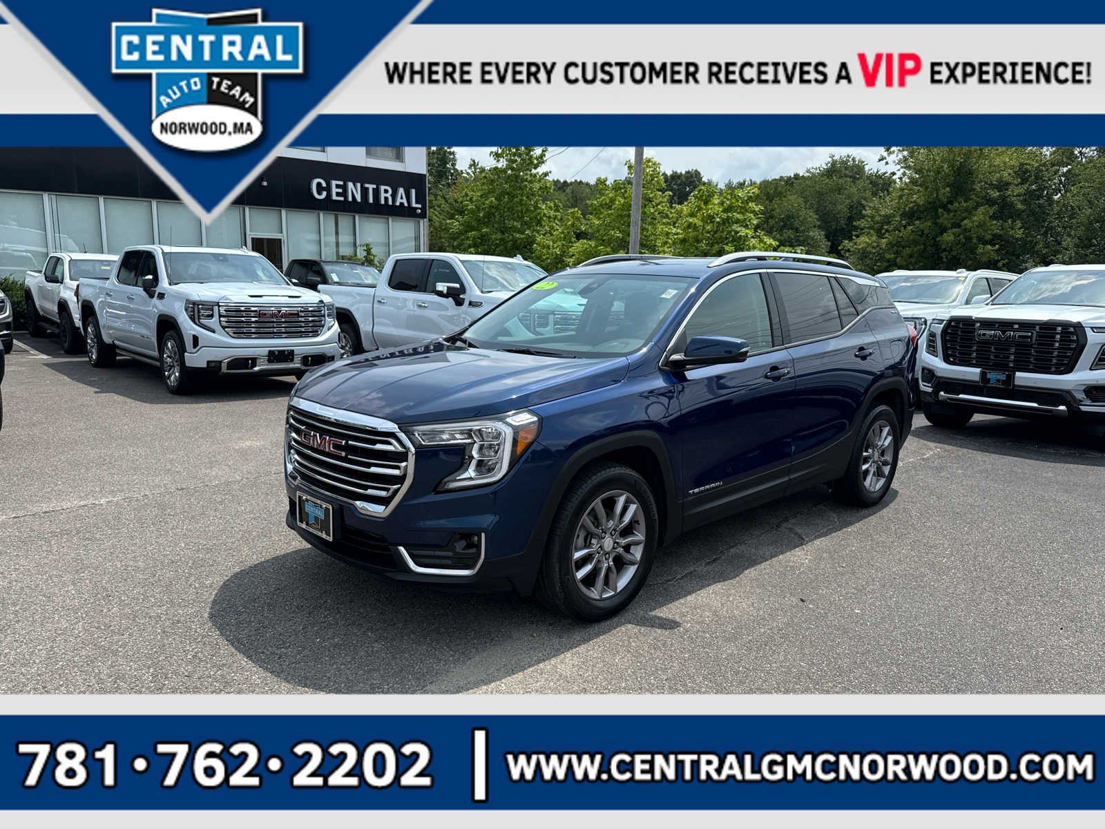 Certified 2022 GMC Terrain SLT AWD/4WD image 1