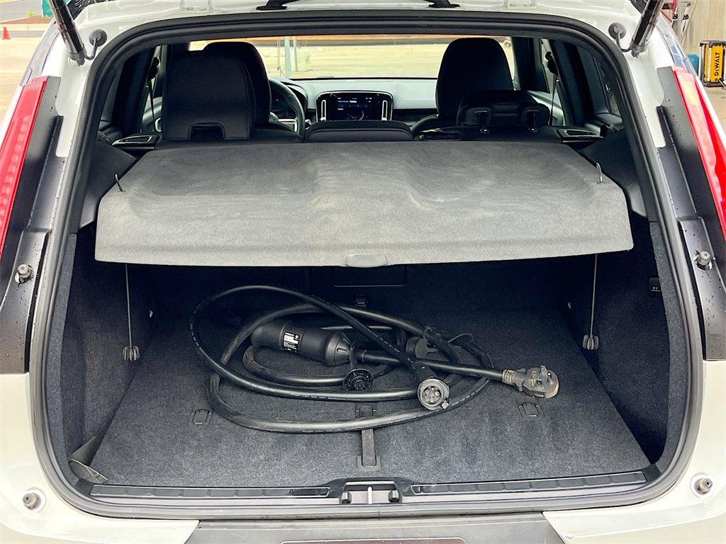 Used 2023 Volvo XC40 Recharge Ultimate image 27