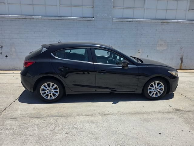Used 2016 MAZDA MAZDA3 i Sport w/ Preferred Equipment Package FWD image 3