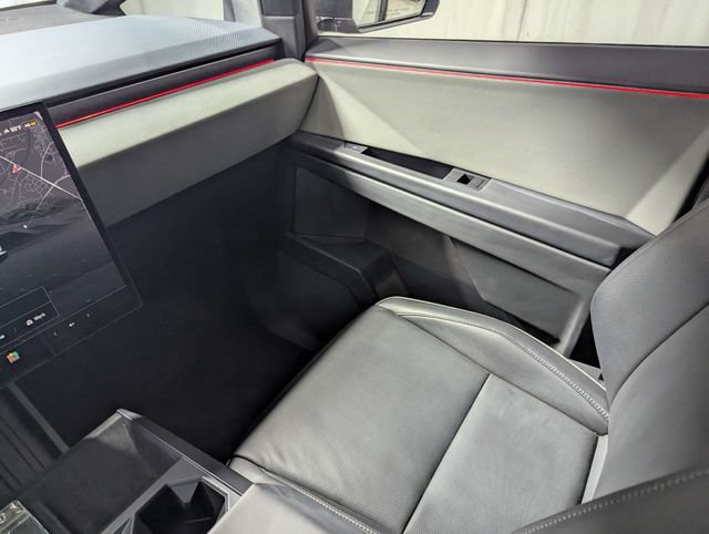 Used 2025 Tesla Cybertruck AWD Crew Cab image 8