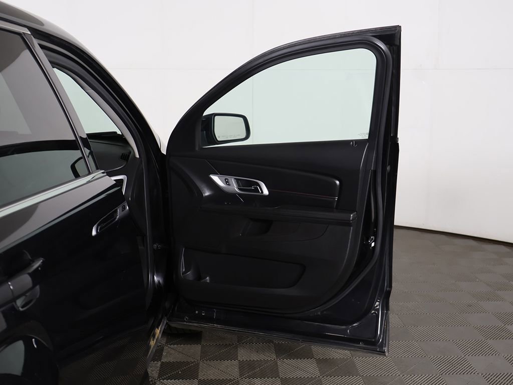Used 2017 GMC Terrain SLE FWD image 16