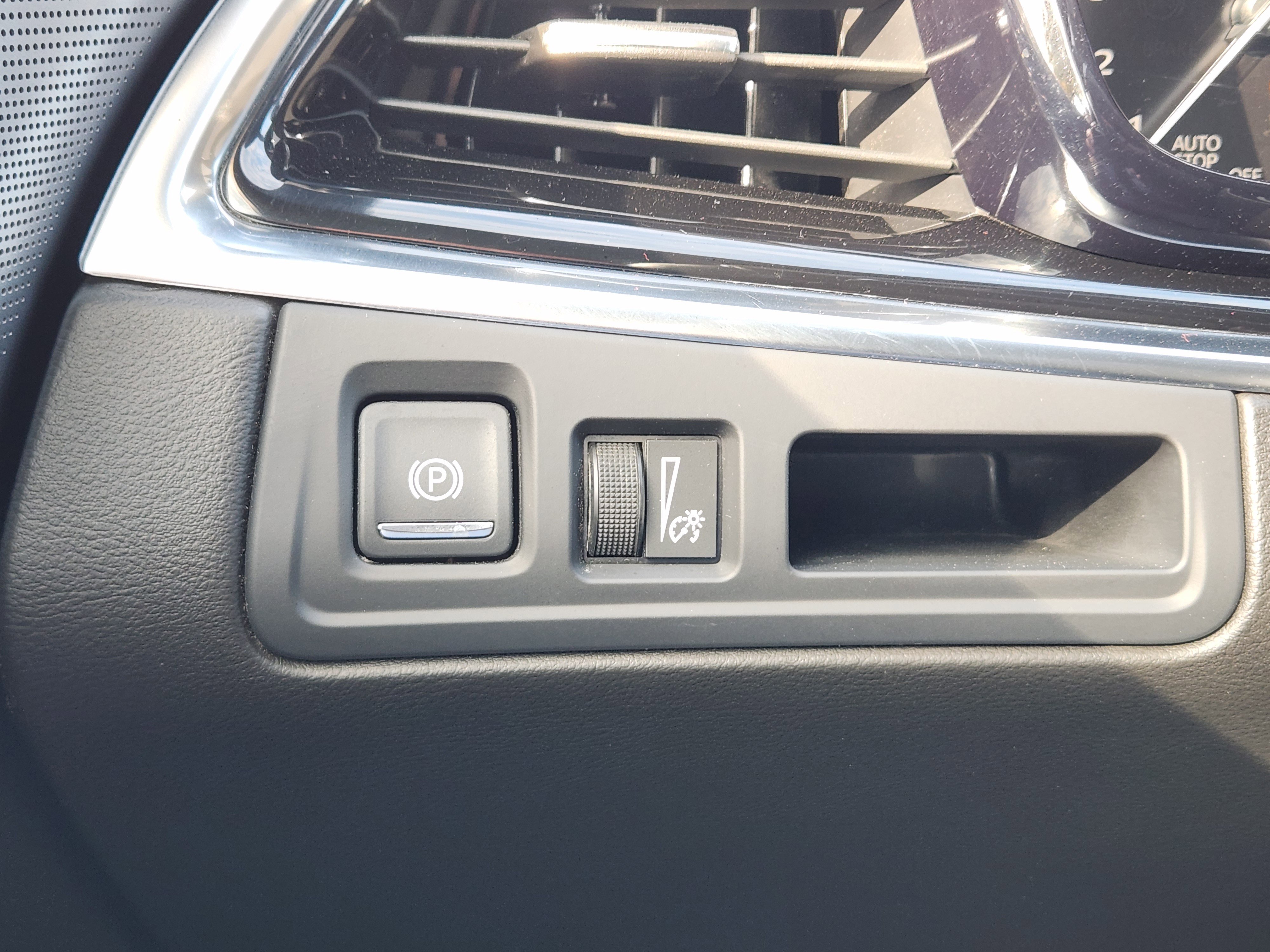 Used 2023 Cadillac XT6 Premium Luxury image 30