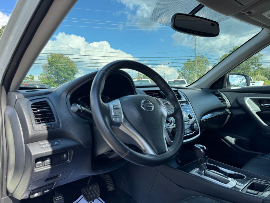 Used 2018 Nissan Altima 2.5 SL FWD image 13