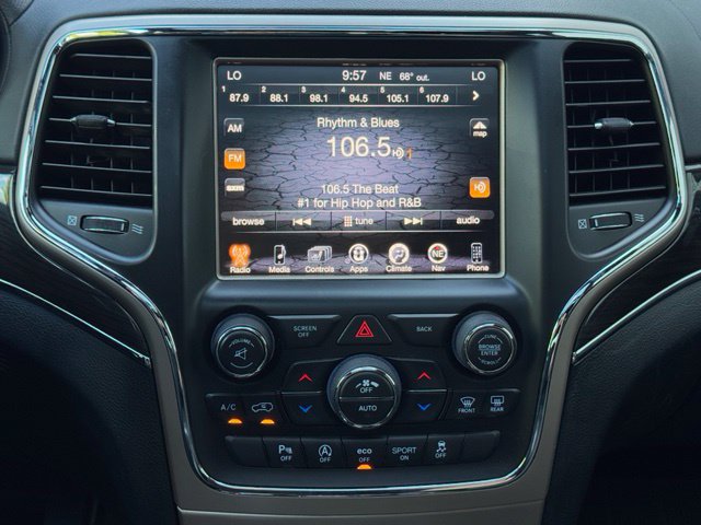 Used 2017 Jeep Grand Cherokee Overland AWD/4WD image 14