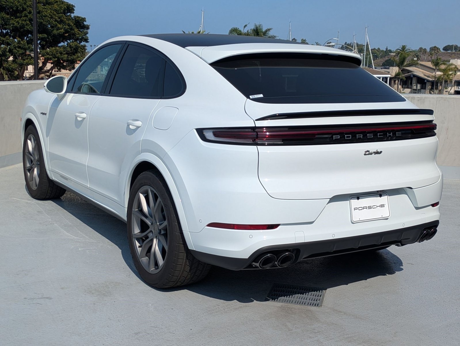 New 2025 Porsche Cayenne Turbo AWD/4WD video 3