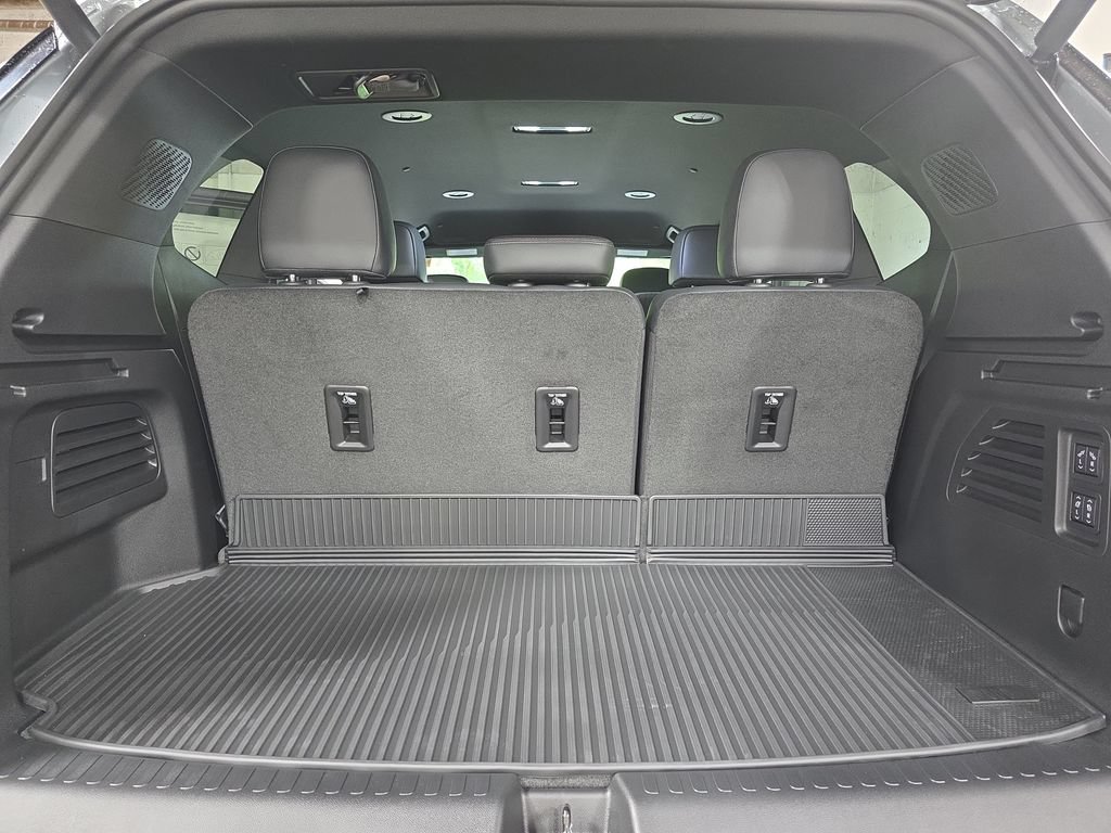 New 2027 Buick Enclave Preferred w/ Power Package FWD image 13