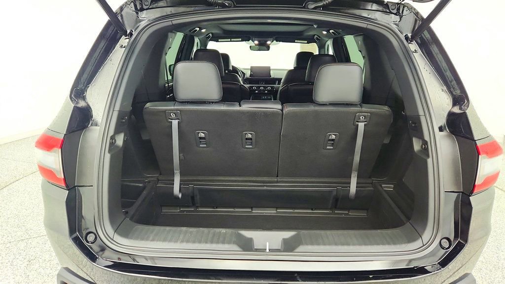 Used 2025 Honda Pilot TrailSport image 22