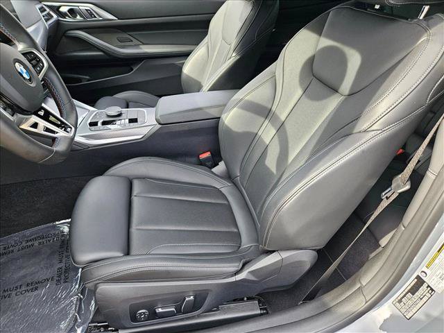 Used 2025 BMW M440i Coupe w/ Premium Package RWD image 16