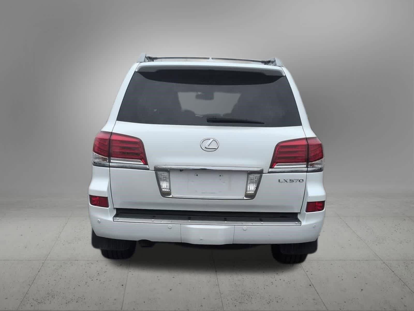 Used 2013 Lexus LX 570 4WD w/ Luxury Pkg image 5