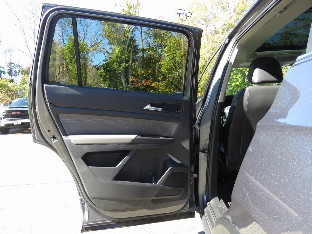 Used 2022 Volkswagen Atlas SEL Premium image 21