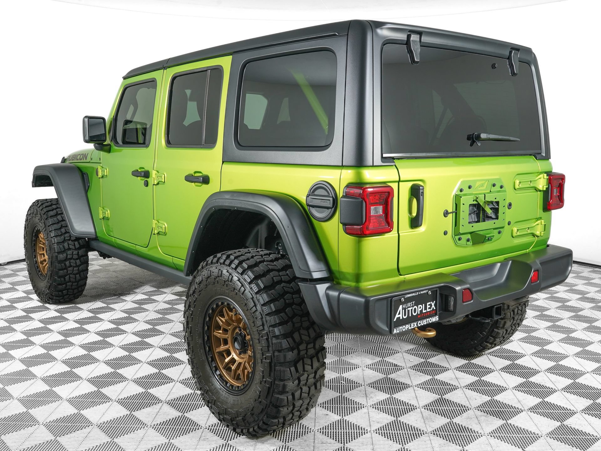 Used 2025 Jeep Wrangler Unlimited Rubicon w/ Convenience Group AWD/4WD image 6