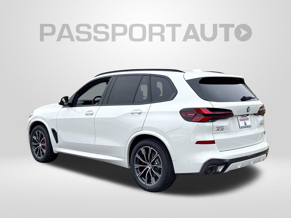 New 2026 BMW X5 xDrive40i w/ M Sport Package AWD/4WD image 3