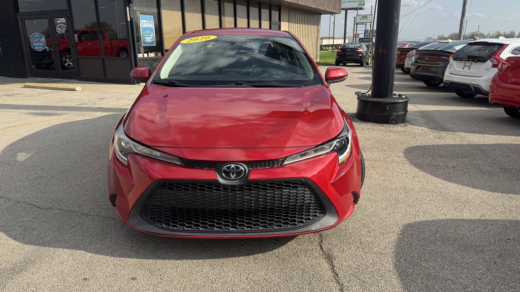 Used 2020 Toyota Corolla LE image 3