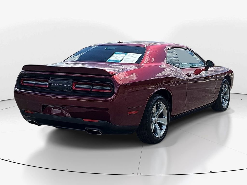 Used 2020 Dodge Challenger SXT image 5