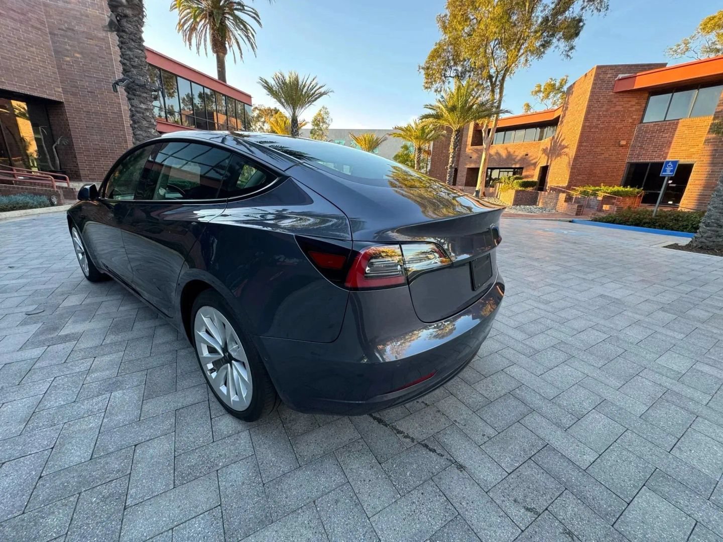 Used 2023 Tesla Model 3 Standard Range RWD image 8