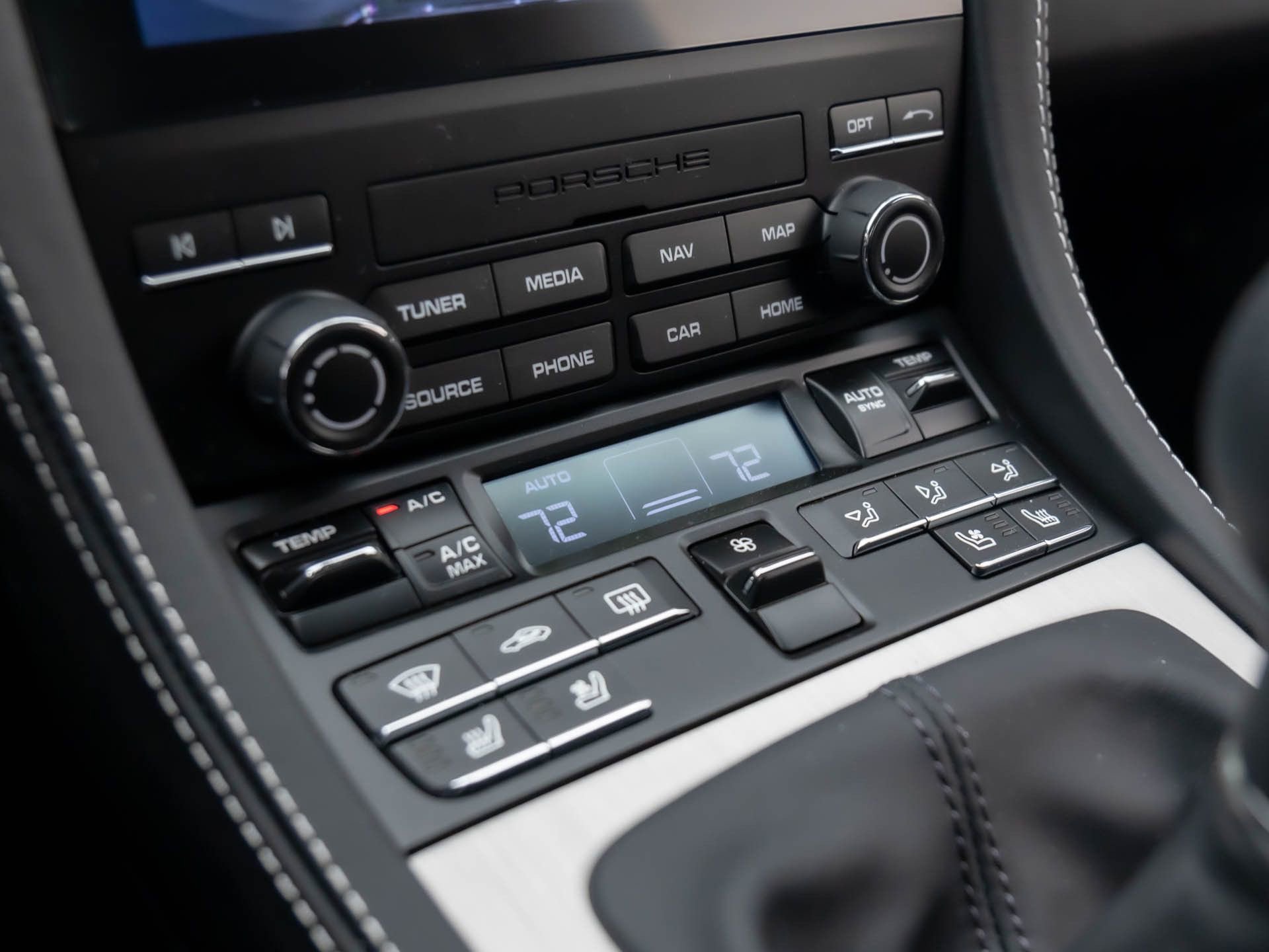 New 2025 Porsche 718 Boxster image 21