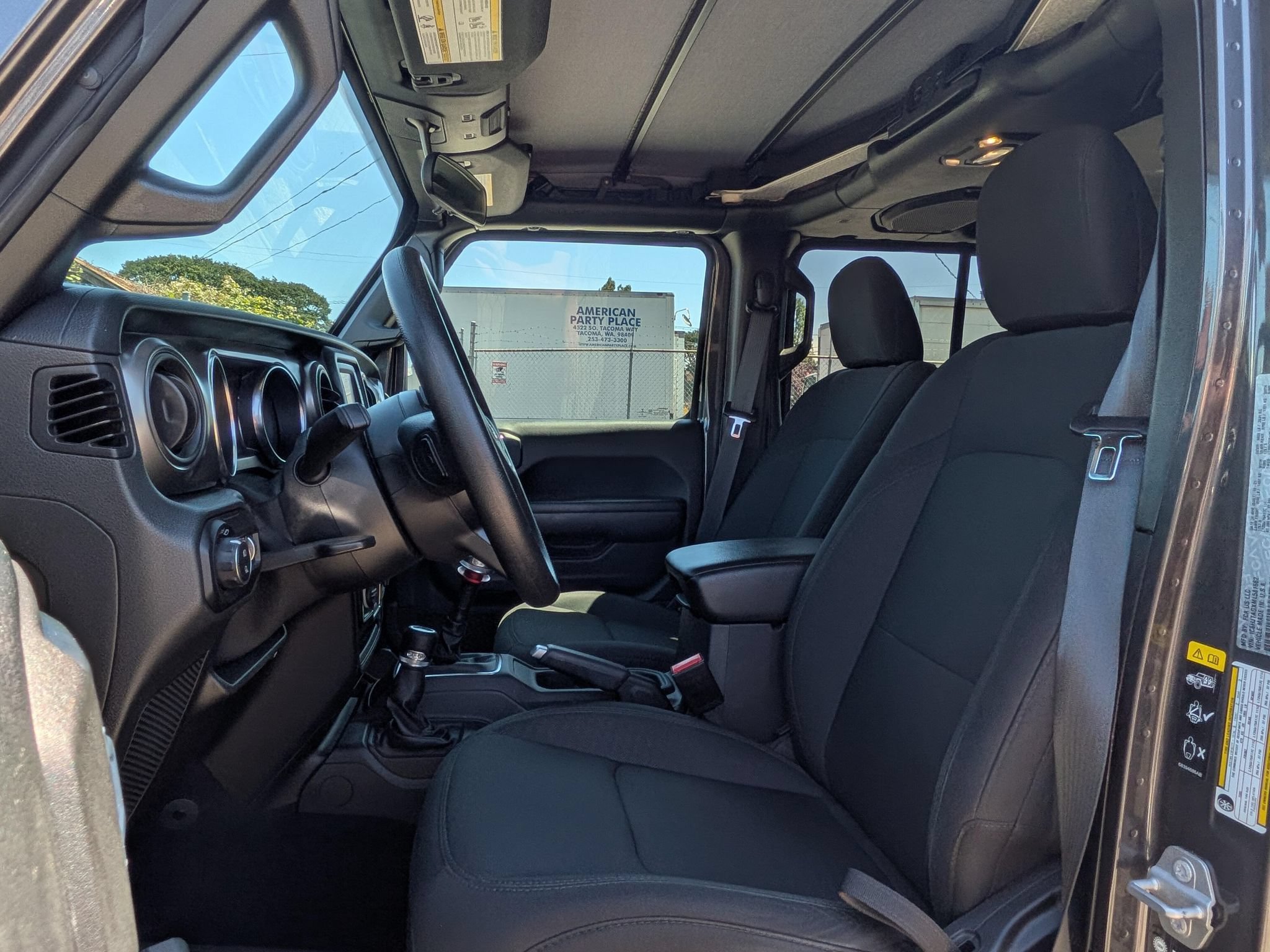 Used 2021 Jeep Gladiator Sport AWD/4WD image 6