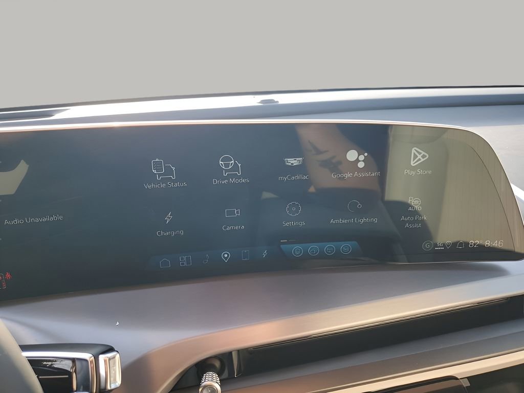 New 2026 Cadillac Vistiq Sport w/ LPO, Floor Liner Package image 39