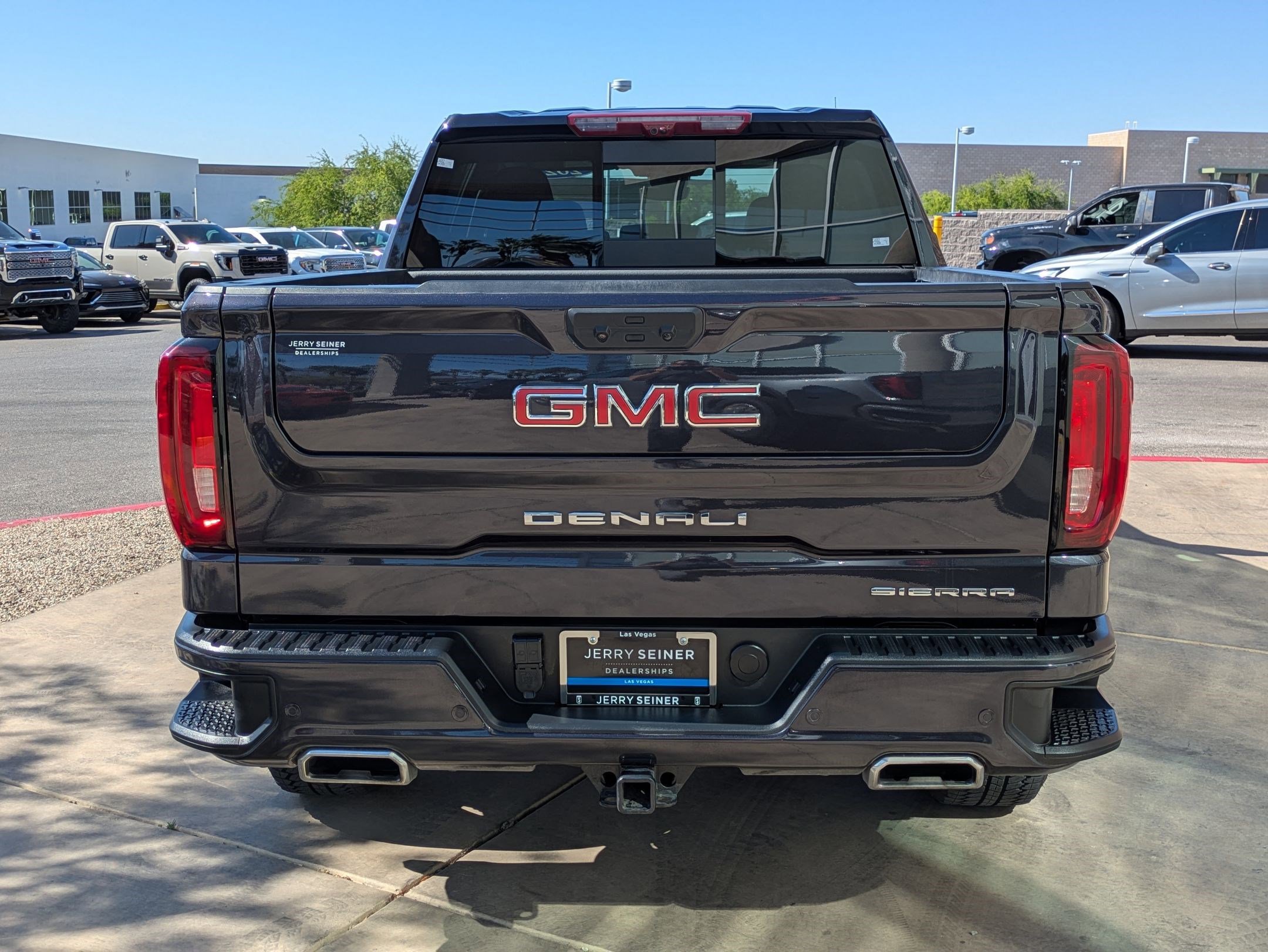Certified 2023 GMC Sierra 1500 Denali w/ Technology Package AWD/4WD image 5
