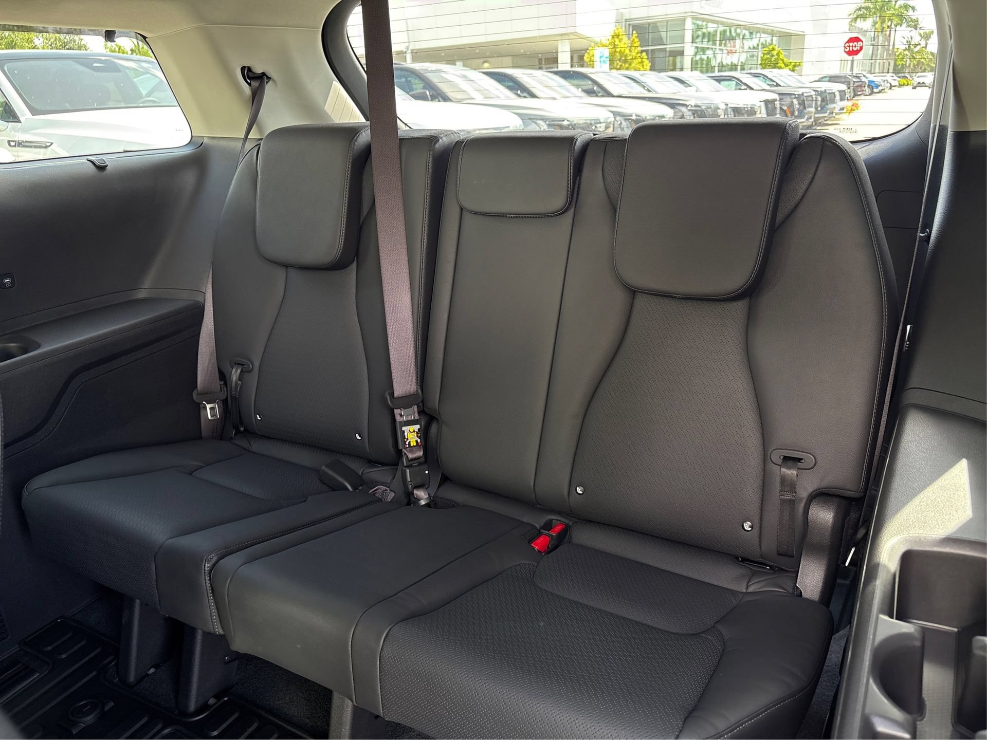 Used 2026 Kia Carnival SX Prestige FWD image 12