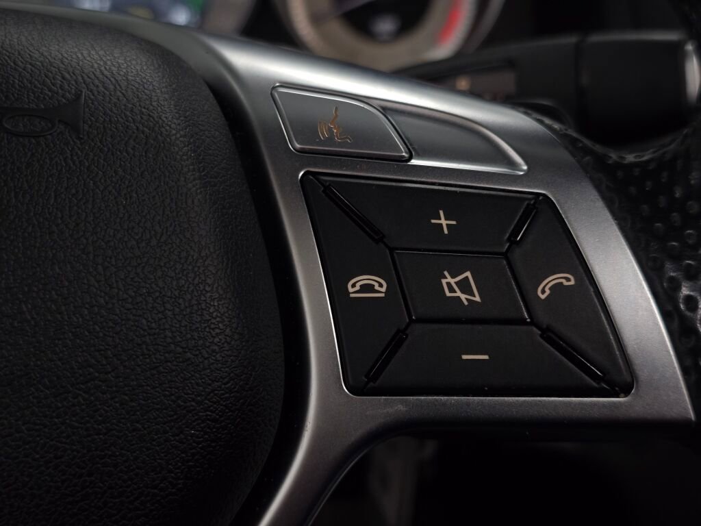 Used 2014 Mercedes-Benz E 350 Cabriolet image 37