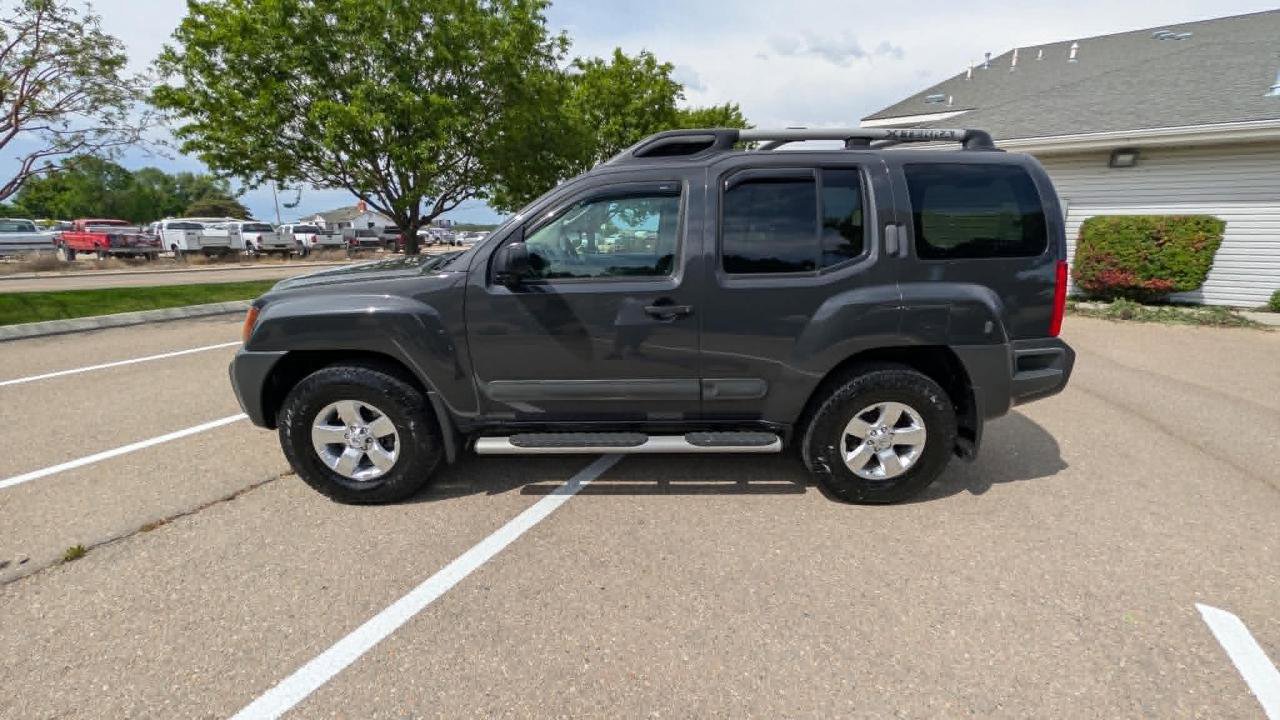 Used 2011 Nissan Xterra S AWD/4WD image 2