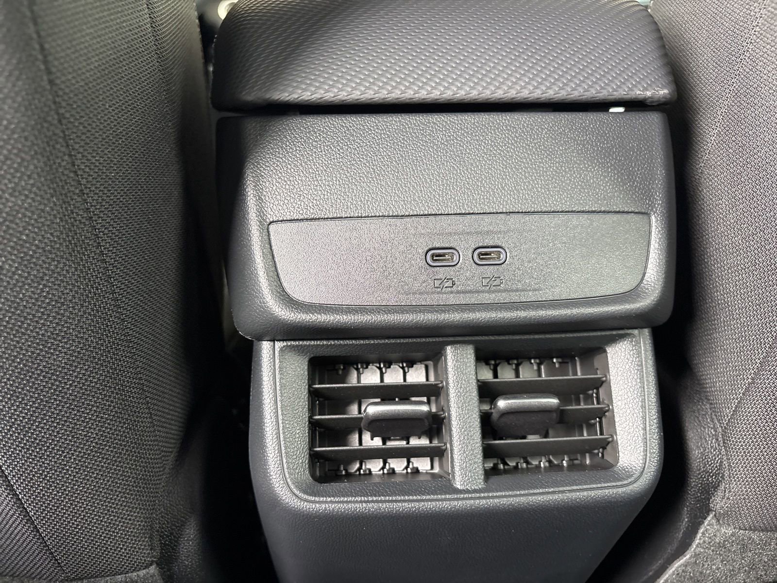New 2026 Chevrolet Equinox LT FWD image 18