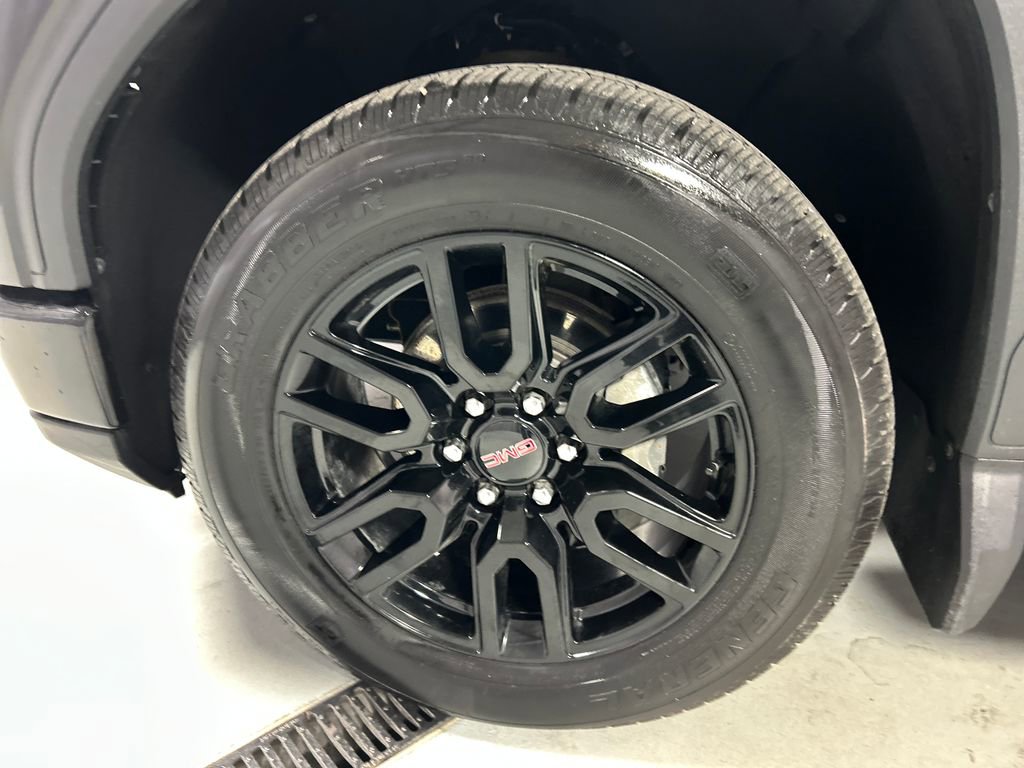 Used 2024 GMC Sierra 1500 Pro w/ Graphite Edition AWD/4WD image 9