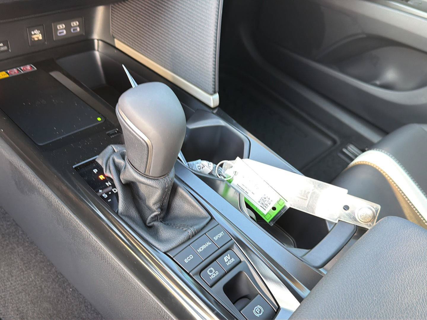 New 2026 Toyota Camry SE FWD image 28