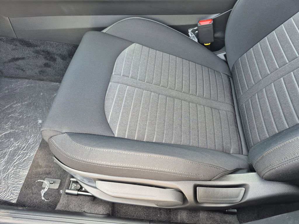 New 2026 Kia K5 LXS image 10