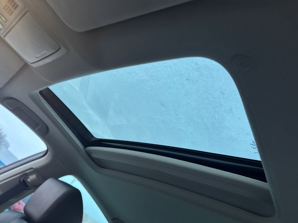 Used 2022 Honda Accord Touring image 16