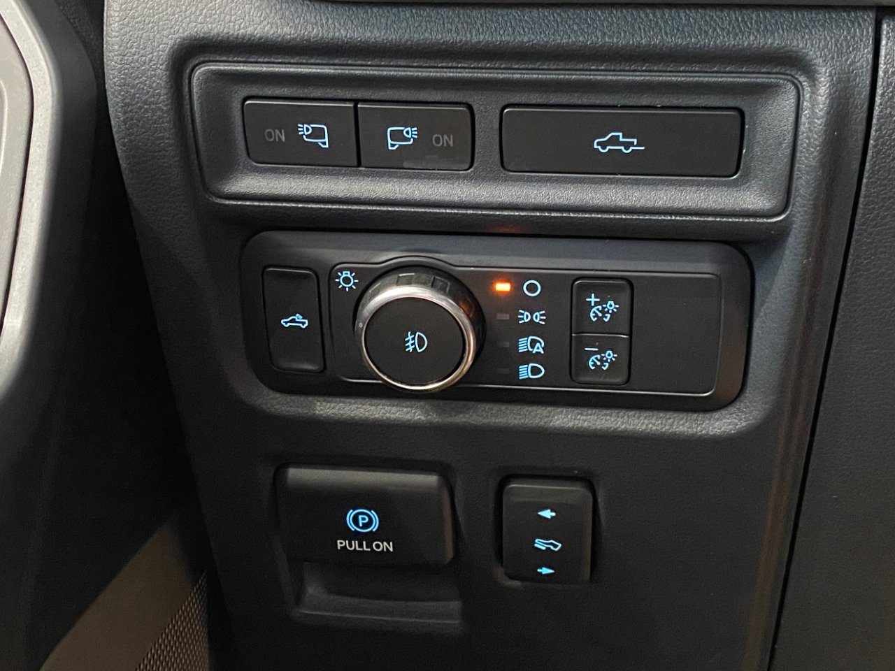 Used 2022 Ford F150 Lariat image 14