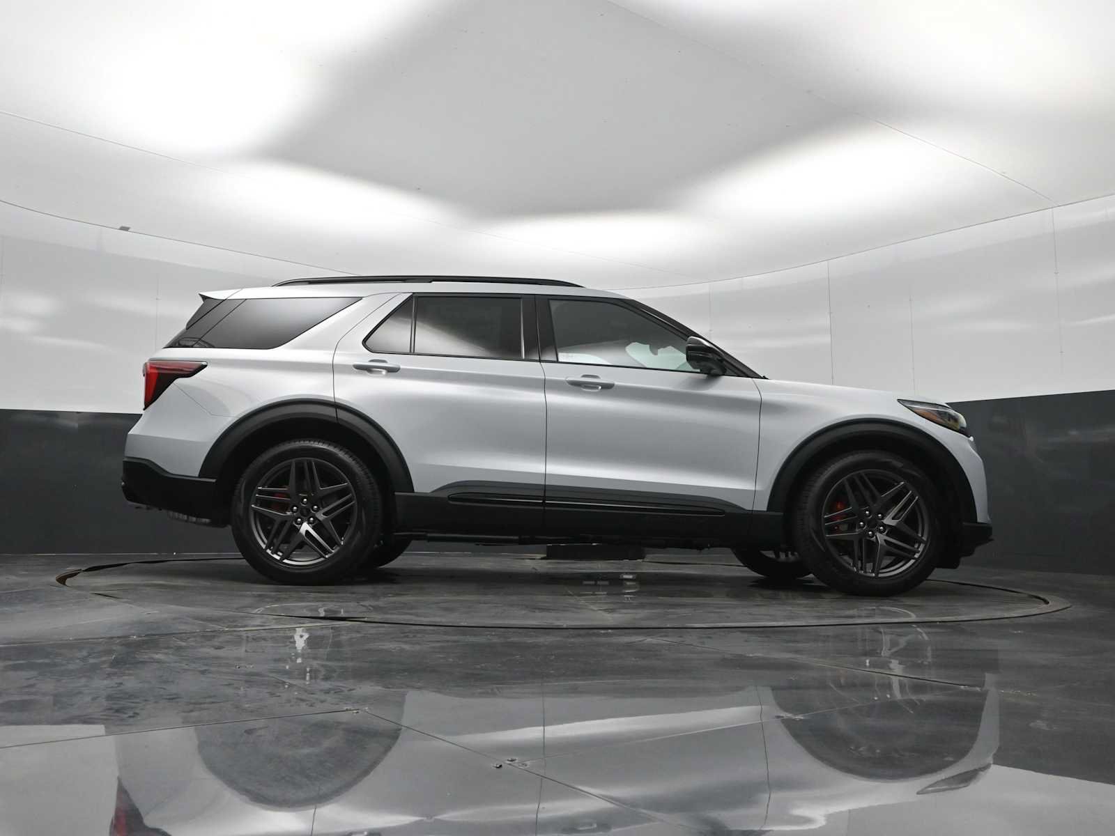New 2026 Ford Explorer ST w/ Sun And Sound Package AWD/4WD image 34