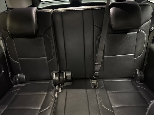 Used 2018 Chevrolet Suburban LT image 18