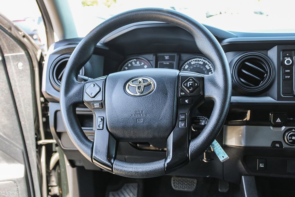 Used 2018 Toyota Tacoma SR w/ SR Convenience Package image 15
